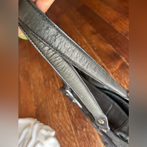 Vintage L.A.M.B. 100% Leather Front Double Zip Pocket Shoulder Bag - Picture 12 of 15